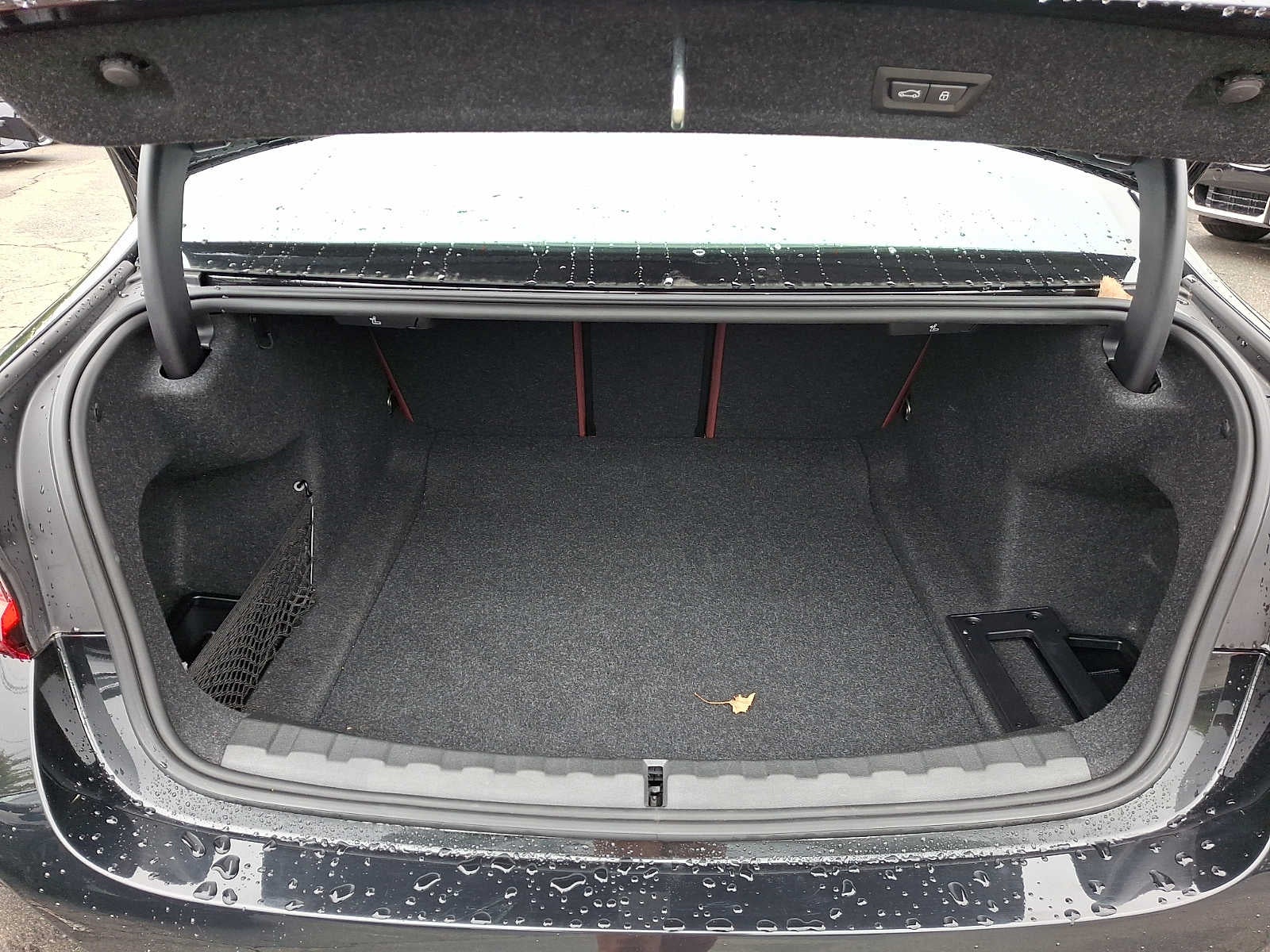 2024 BMW 3 Series 330i xDrive Sedan