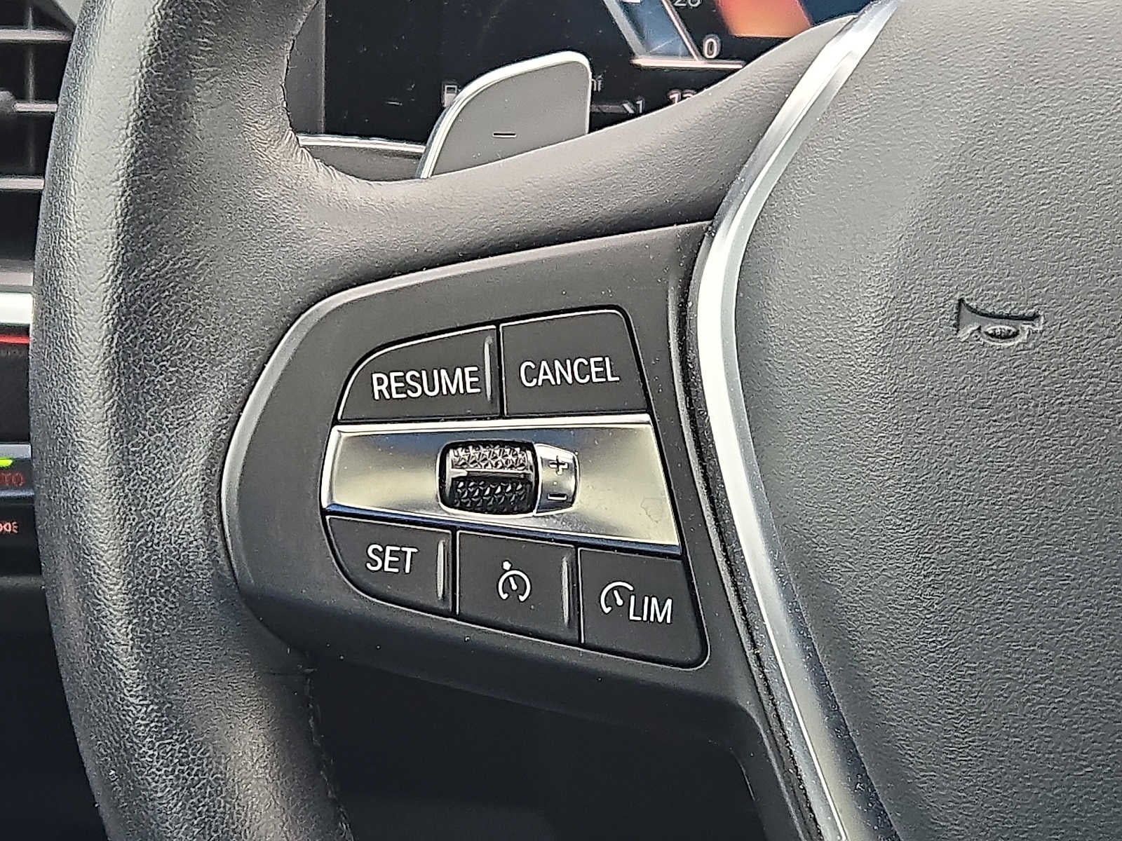 2023 BMW 3 Series 330i xDrive Sedan