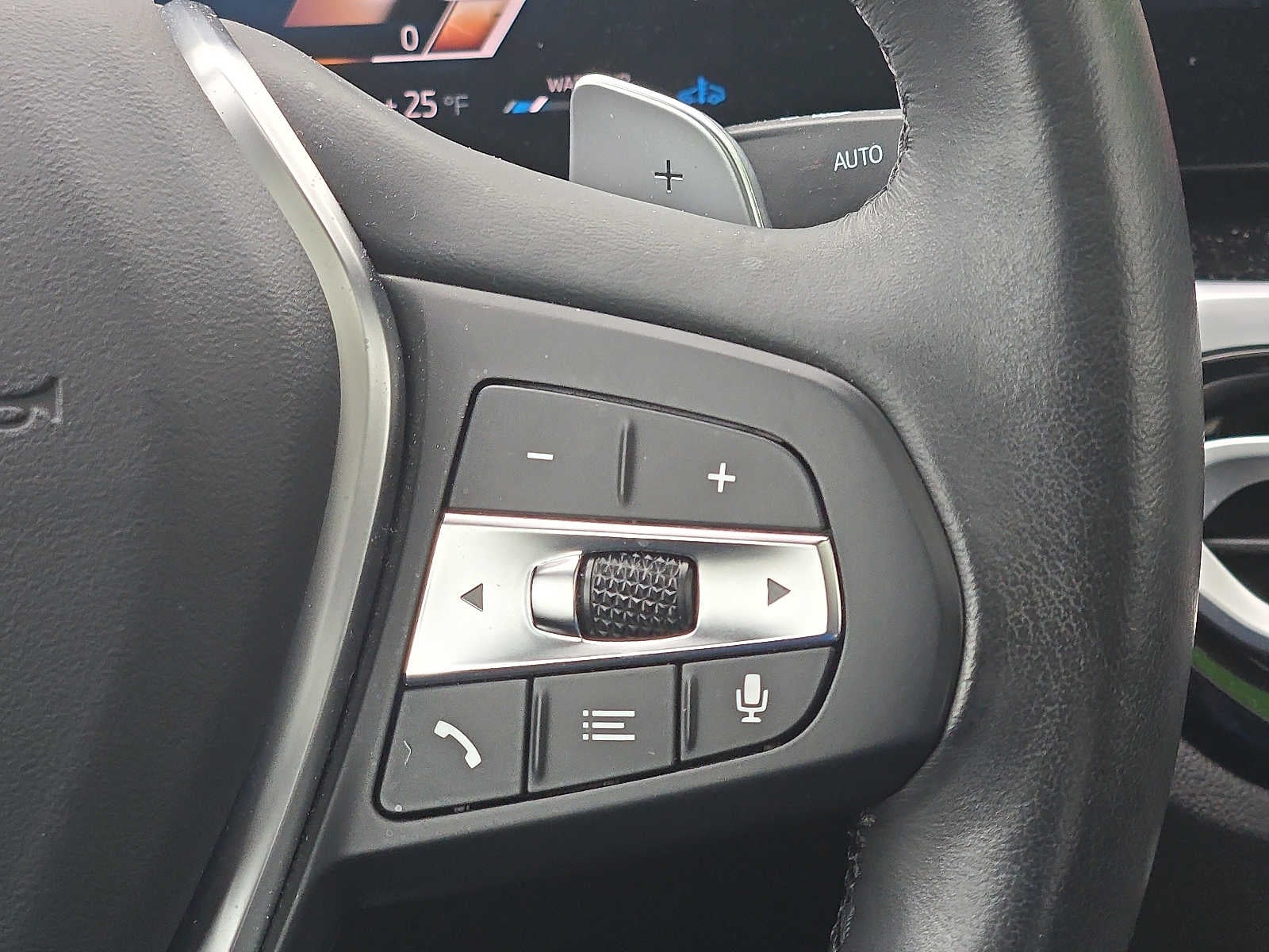 2023 BMW 3 Series 330i xDrive Sedan