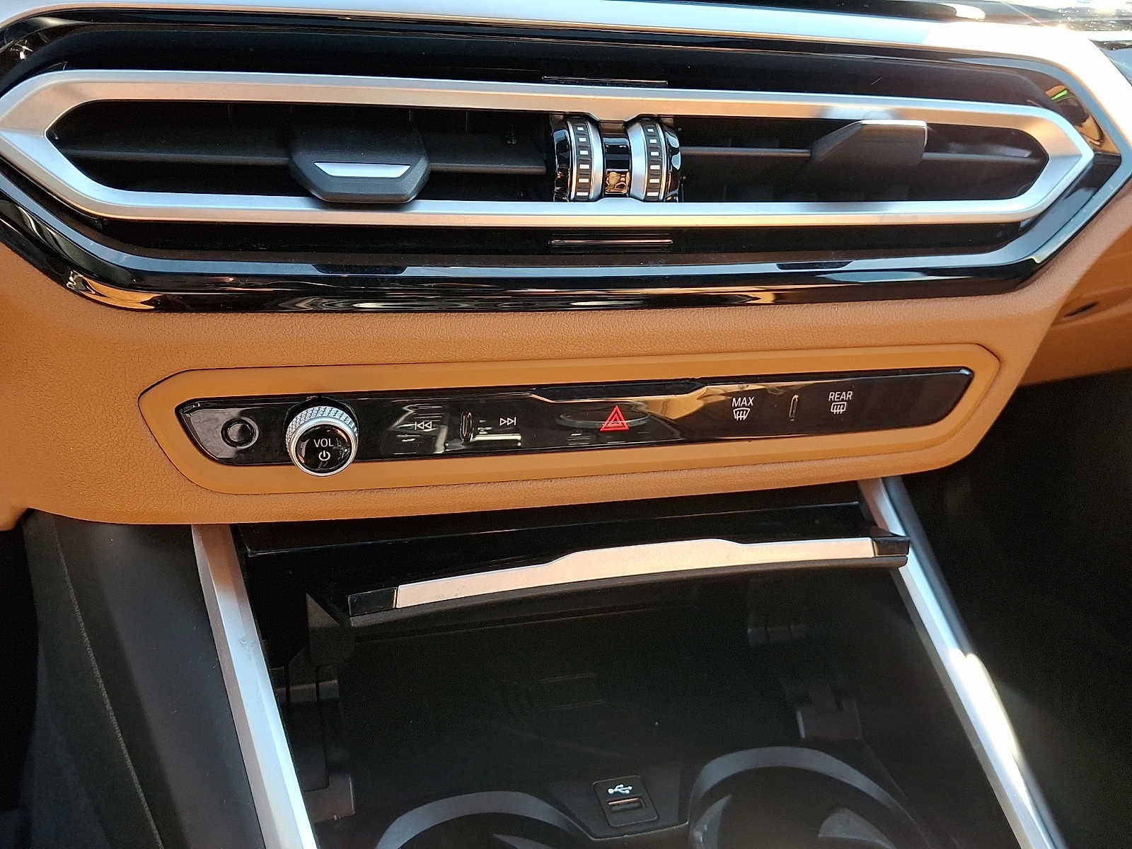 2023 BMW 3 Series 330i xDrive Sedan