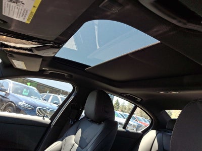 2023 BMW 3 Series 330i xDrive Sedan