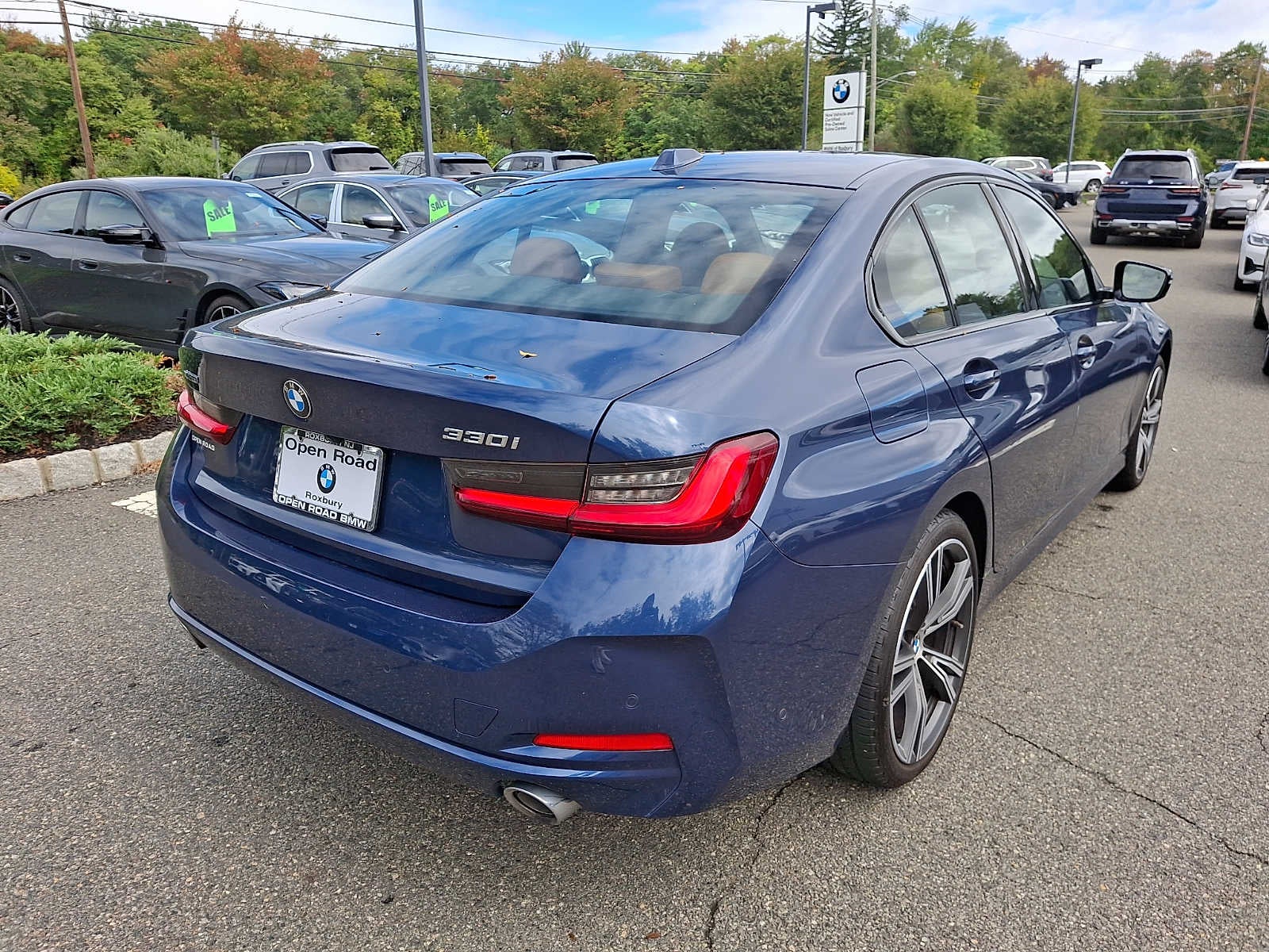 2023 BMW 3 Series 330i xDrive Sedan