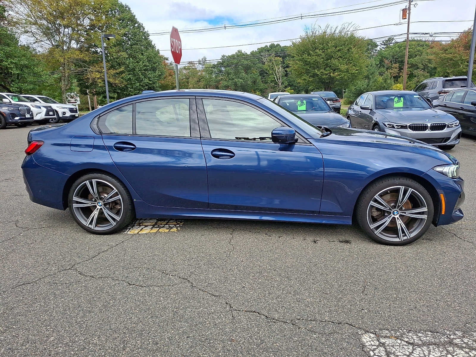 2023 BMW 3 Series 330i xDrive Sedan