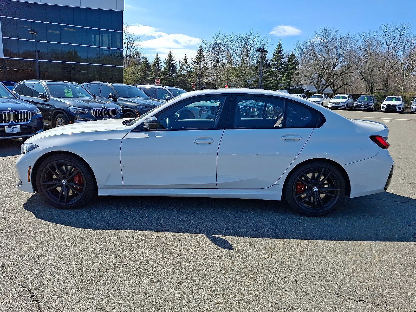 2023 BMW 3 Series 330i xDrive Sedan