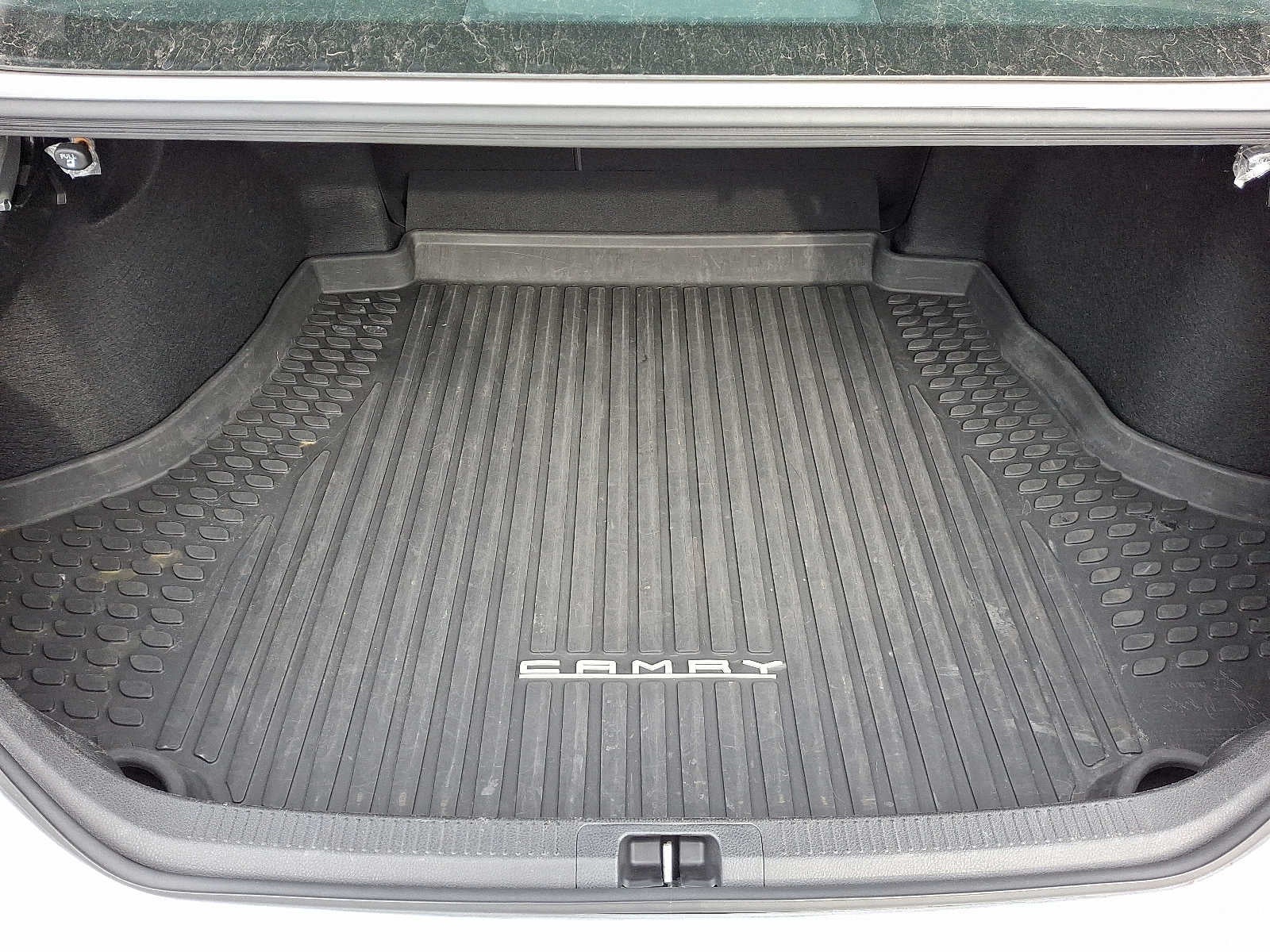 2021 Toyota Camry SE Auto AWD