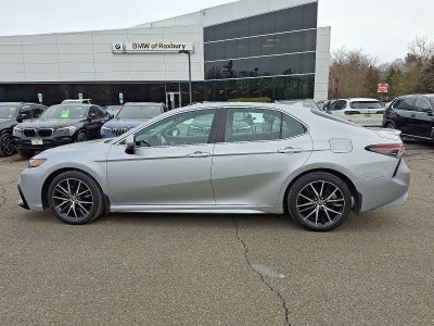 2021 Toyota Camry SE Auto AWD