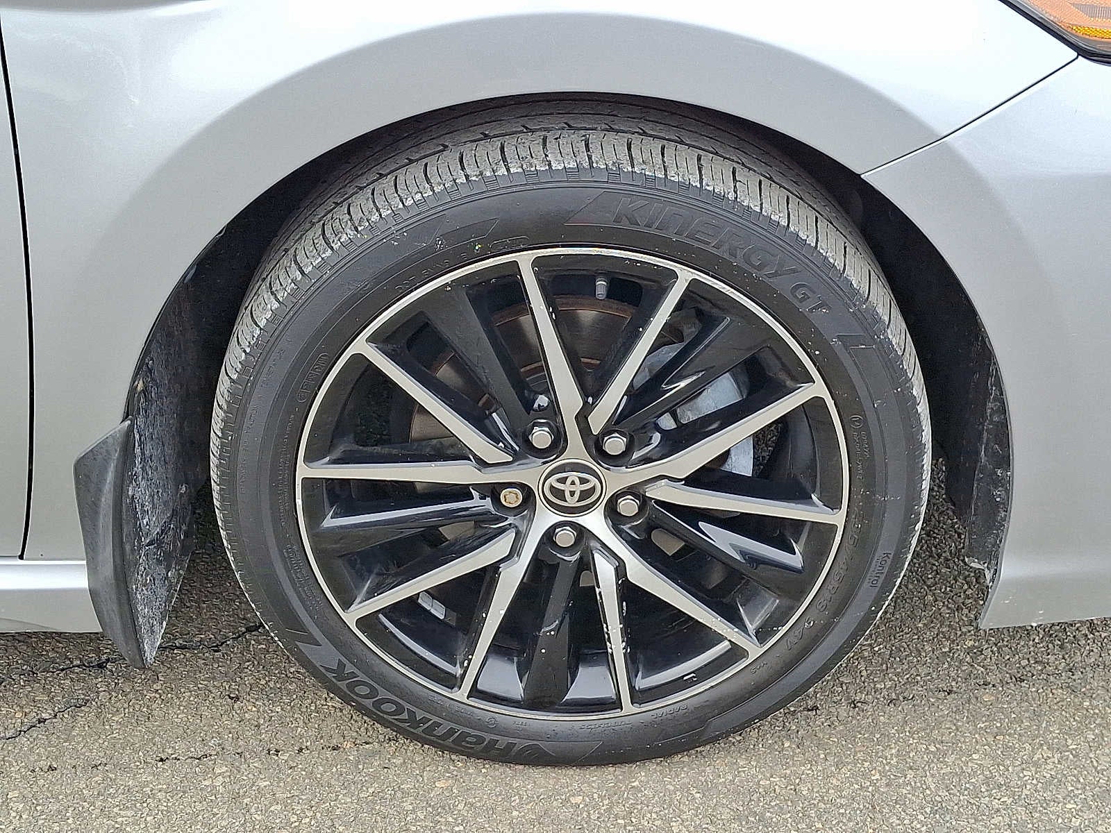 2021 Toyota Camry SE Auto AWD