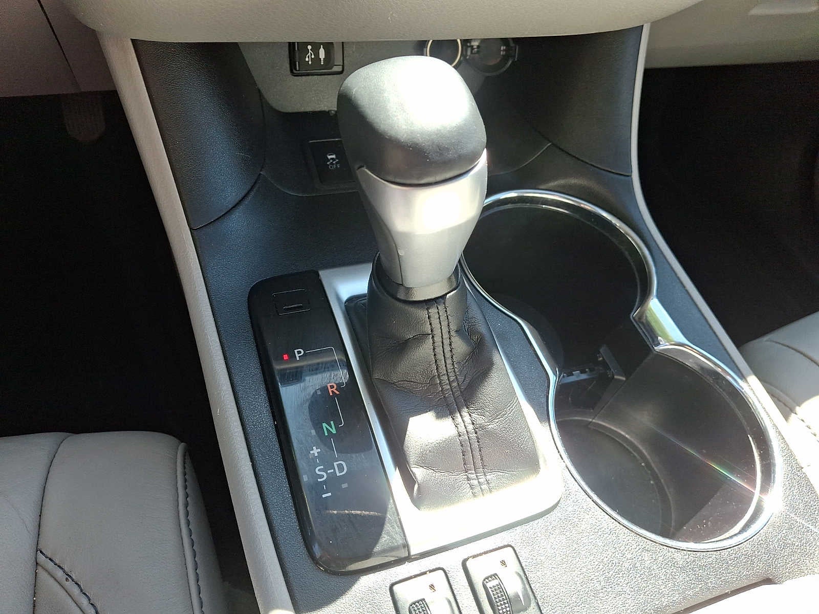 2016 Toyota Highlander AWD 4dr V6 XLE