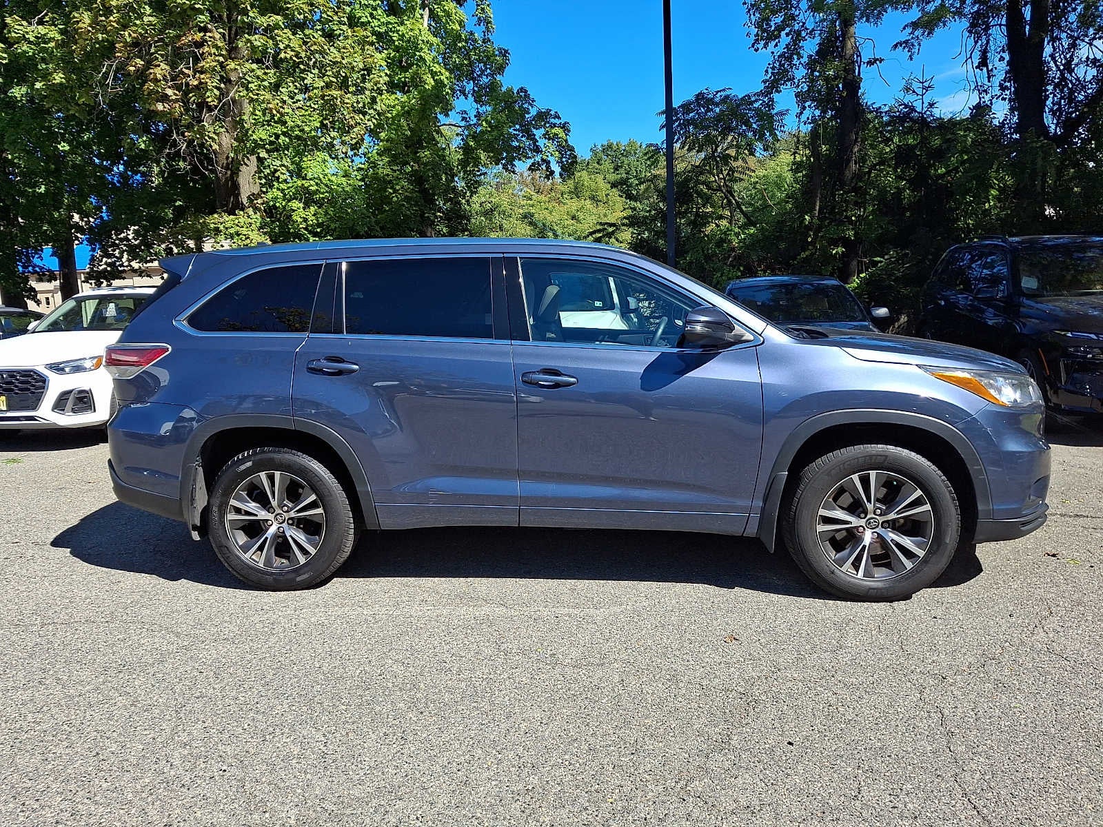 2016 Toyota Highlander AWD 4dr V6 XLE