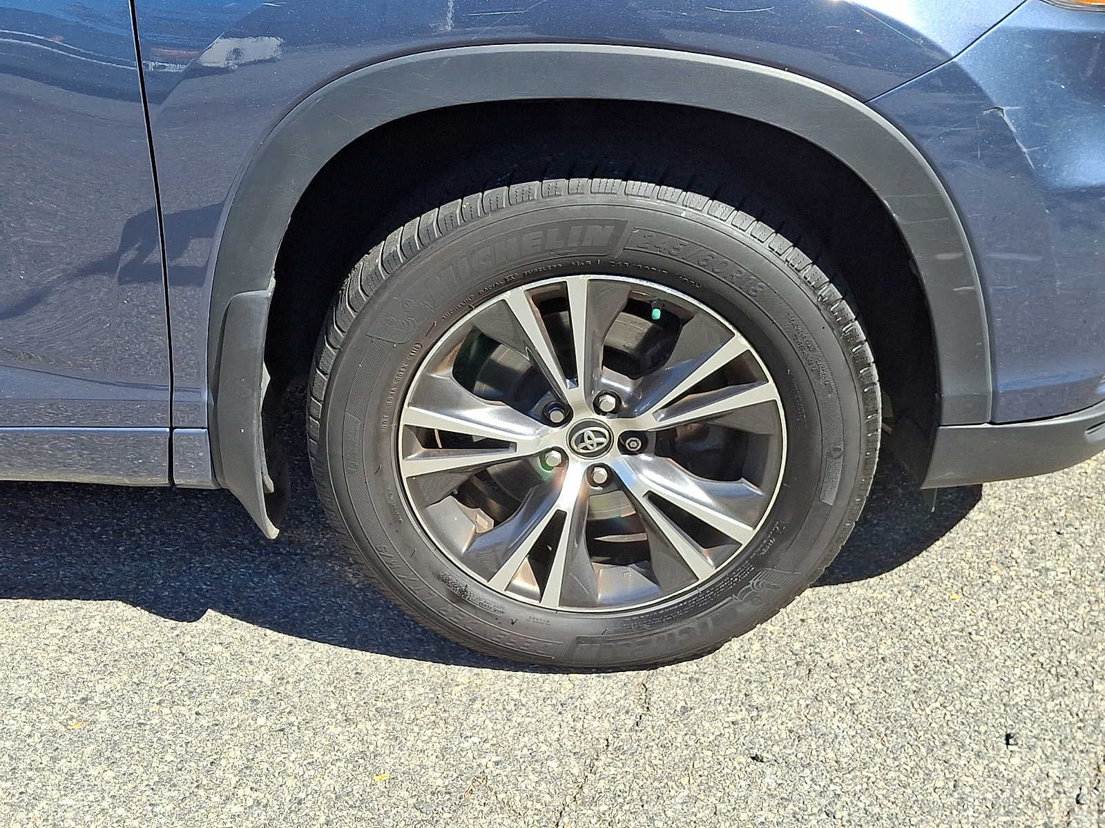 2016 Toyota Highlander AWD 4dr V6 XLE