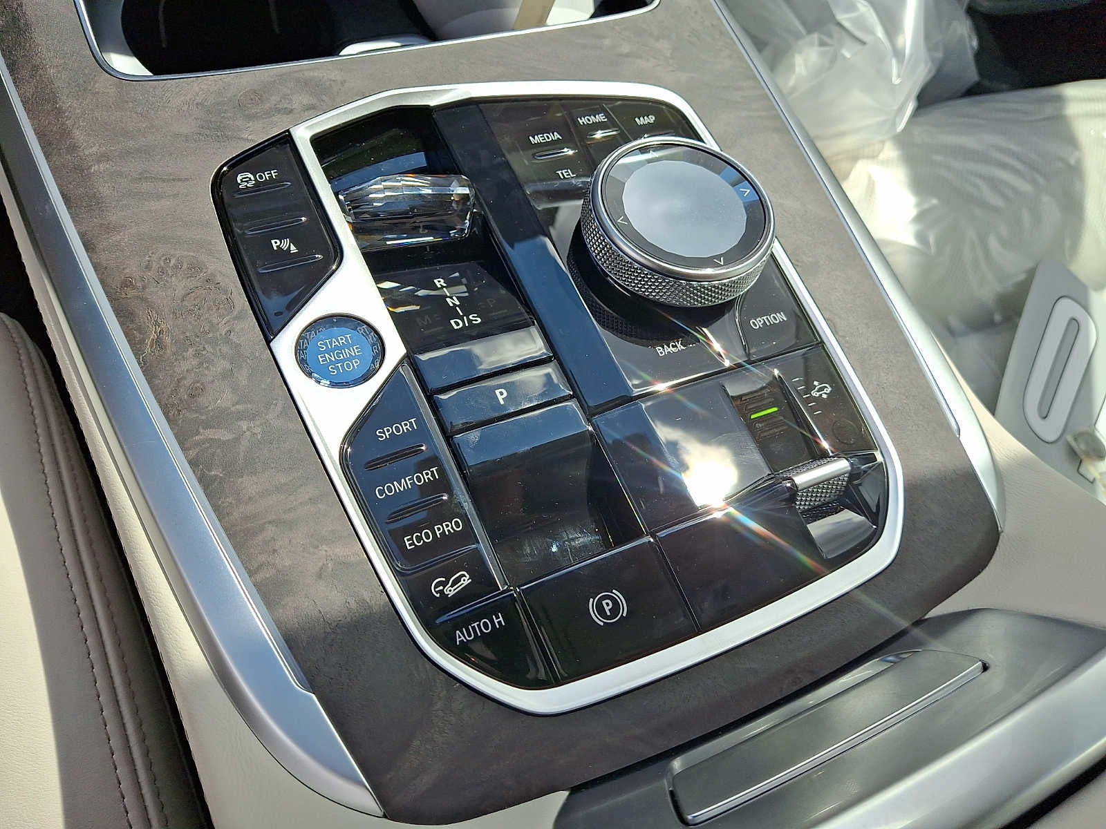 2027 BMW X7 xDrive40i Sports Activity Vehicle