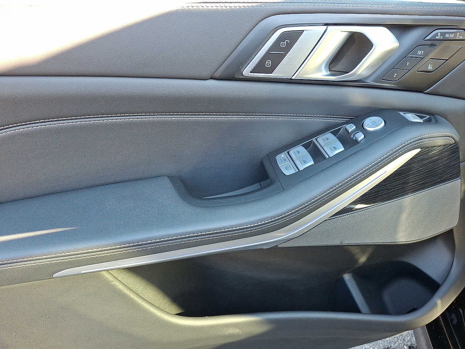 2023 BMW X7 xDrive40i Sports Activity Vehicle