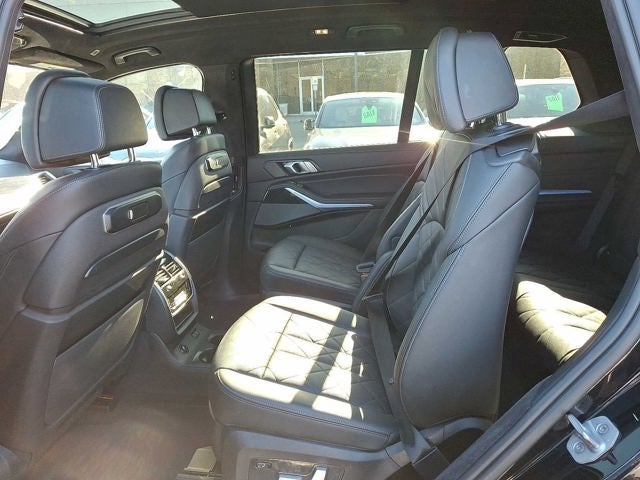 2023 BMW X7 xDrive40i Sports Activity Vehicle