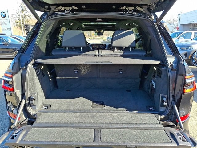 2023 BMW X7 xDrive40i Sports Activity Vehicle