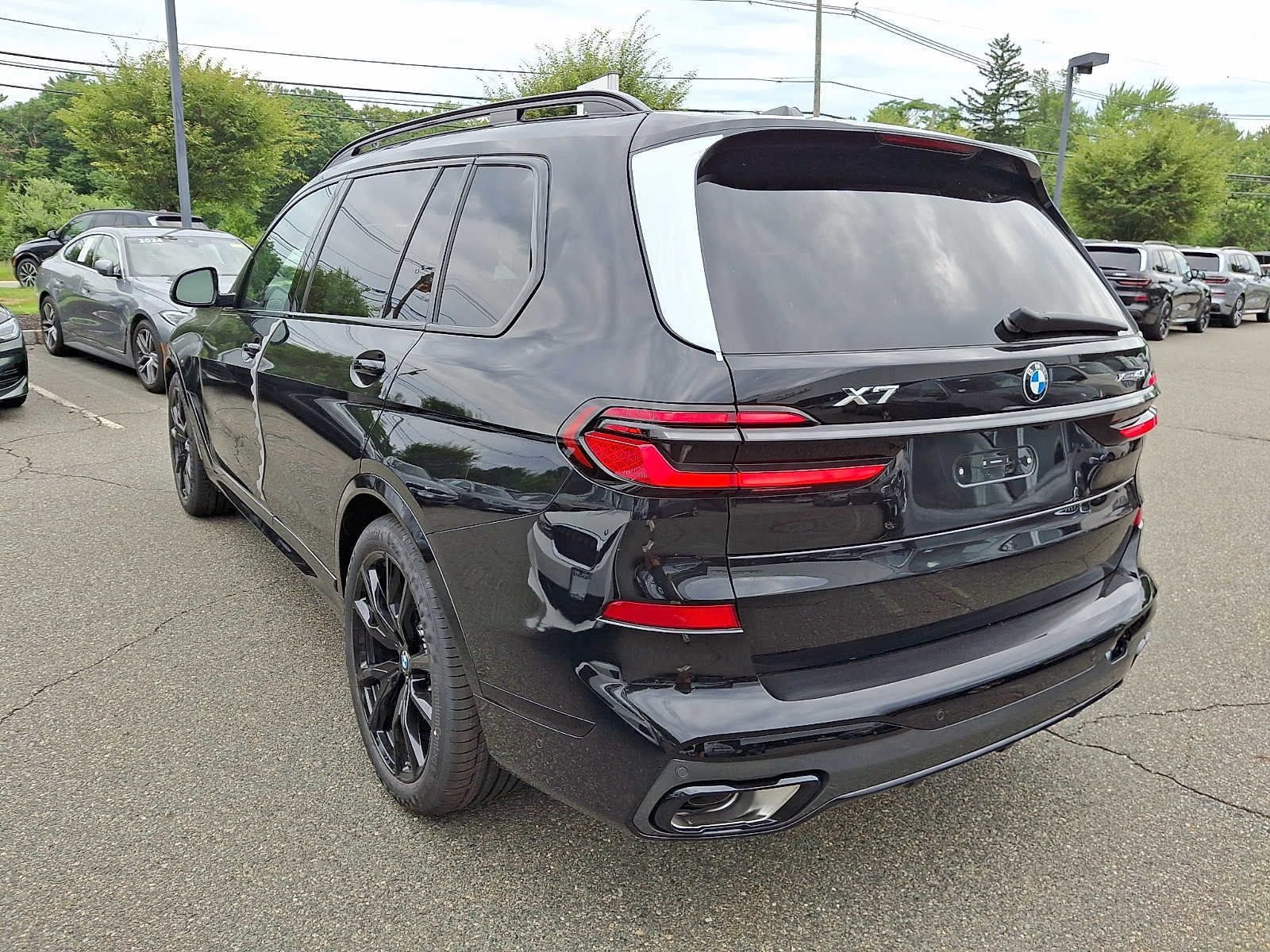 2027 BMW X7 xDrive40i Sports Activity Vehicle