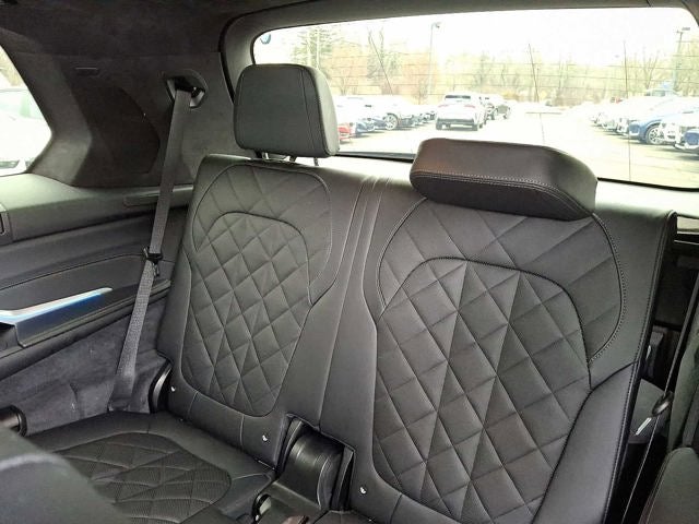 2024 BMW X7 xDrive40i Sports Activity Vehicle