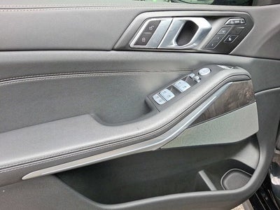 2024 BMW X7 xDrive40i Sports Activity Vehicle