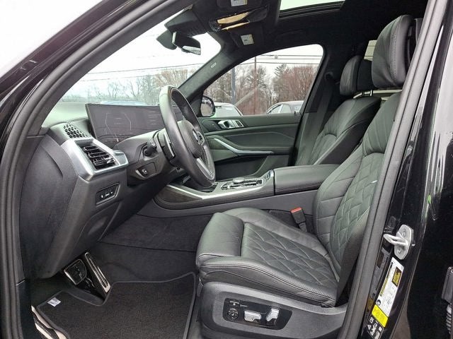 2024 BMW X7 xDrive40i Sports Activity Vehicle