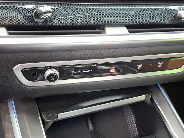 2024 BMW X7 xDrive40i Sports Activity Vehicle