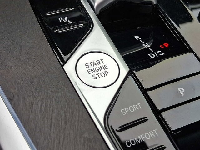 2024 BMW X7 xDrive40i Sports Activity Vehicle