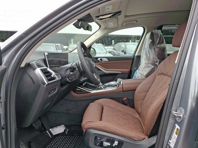2027 BMW X7 xDrive40i Sports Activity Vehicle