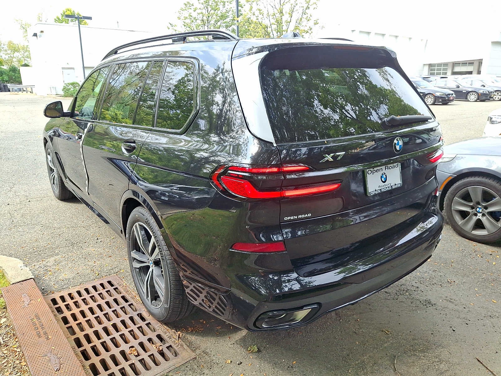 2027 BMW X7 xDrive40i Sports Activity Vehicle