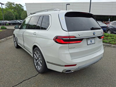 2027 BMW X7 xDrive40i Sports Activity Vehicle