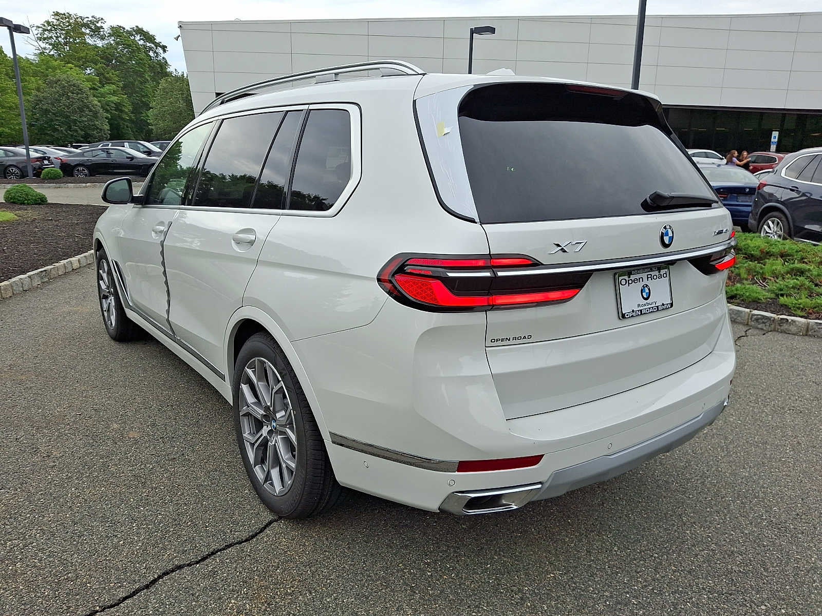 2027 BMW X7 xDrive40i Sports Activity Vehicle