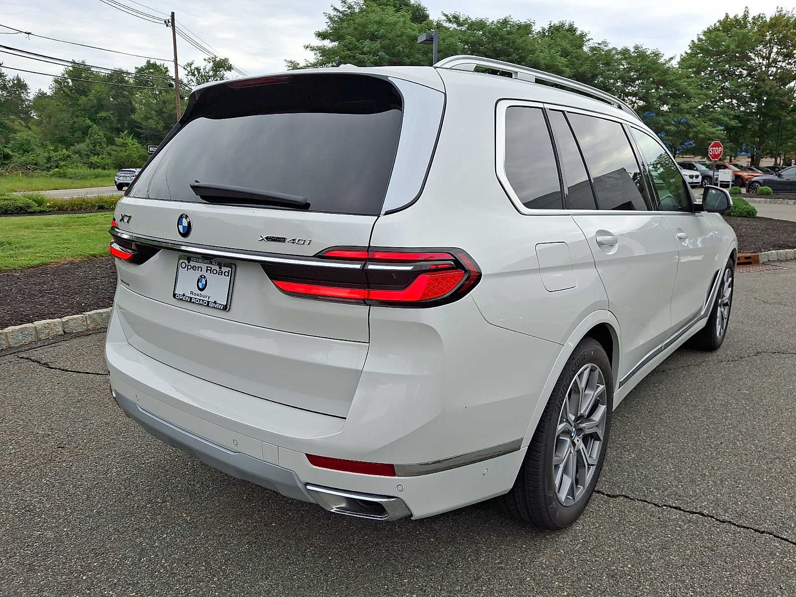 2027 BMW X7 xDrive40i Sports Activity Vehicle