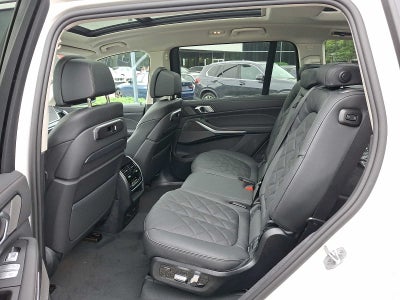 2027 BMW X7 xDrive40i Sports Activity Vehicle