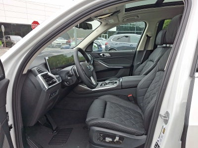 2027 BMW X7 xDrive40i Sports Activity Vehicle