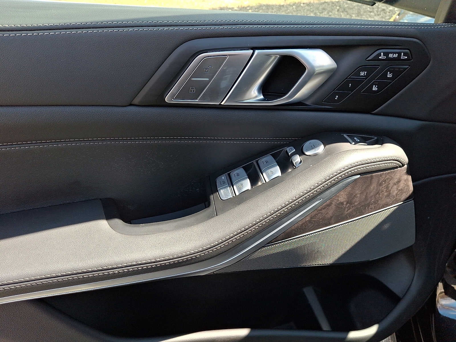 2026 BMW X7 xDrive40i Sports Activity Vehicle