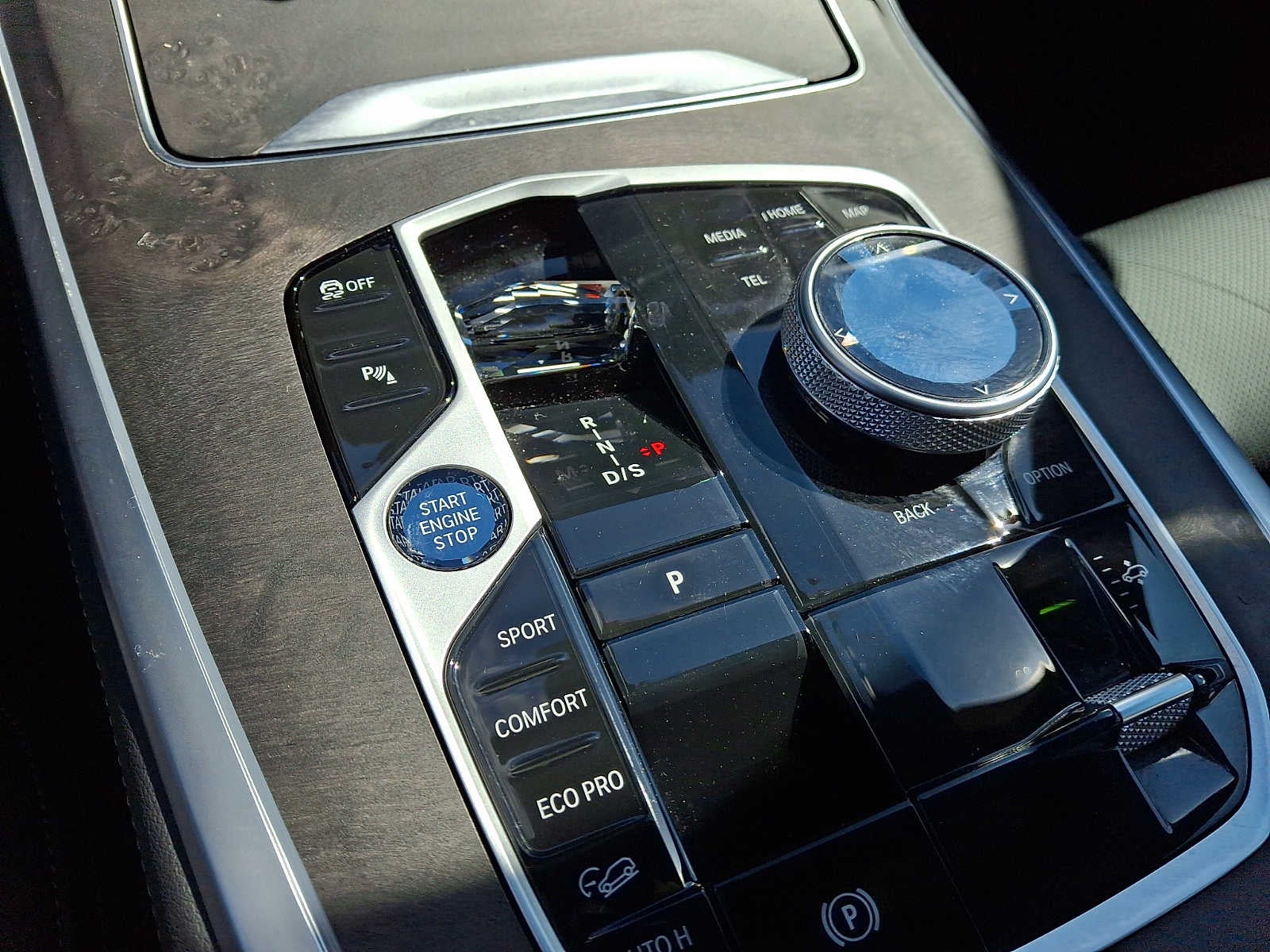 2026 BMW X7 xDrive40i Sports Activity Vehicle