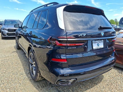 2027 BMW X7 xDrive40i Sports Activity Vehicle