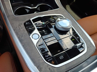 2027 BMW X7 xDrive40i Sports Activity Vehicle