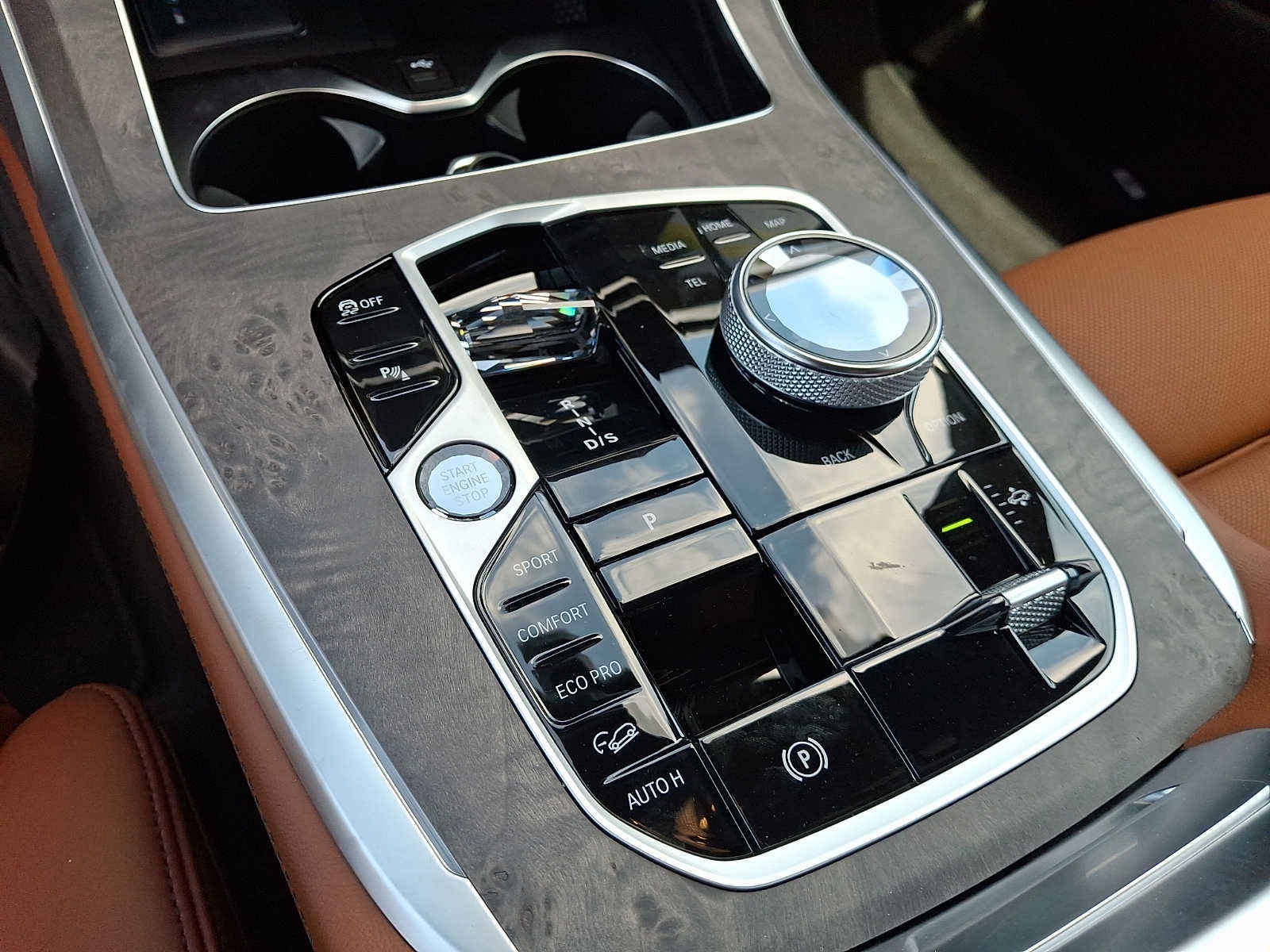 2027 BMW X7 xDrive40i Sports Activity Vehicle