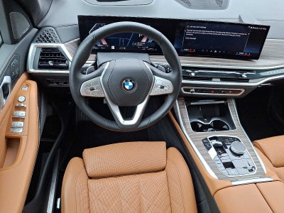 2025 BMW X7 xDrive40i Sports Activity Vehicle