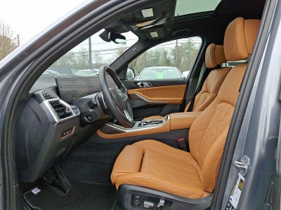 2025 BMW X7 xDrive40i Sports Activity Vehicle