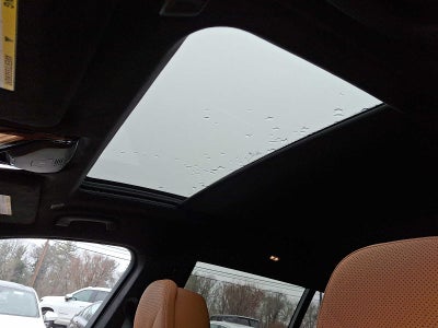 2025 BMW X7 xDrive40i Sports Activity Vehicle