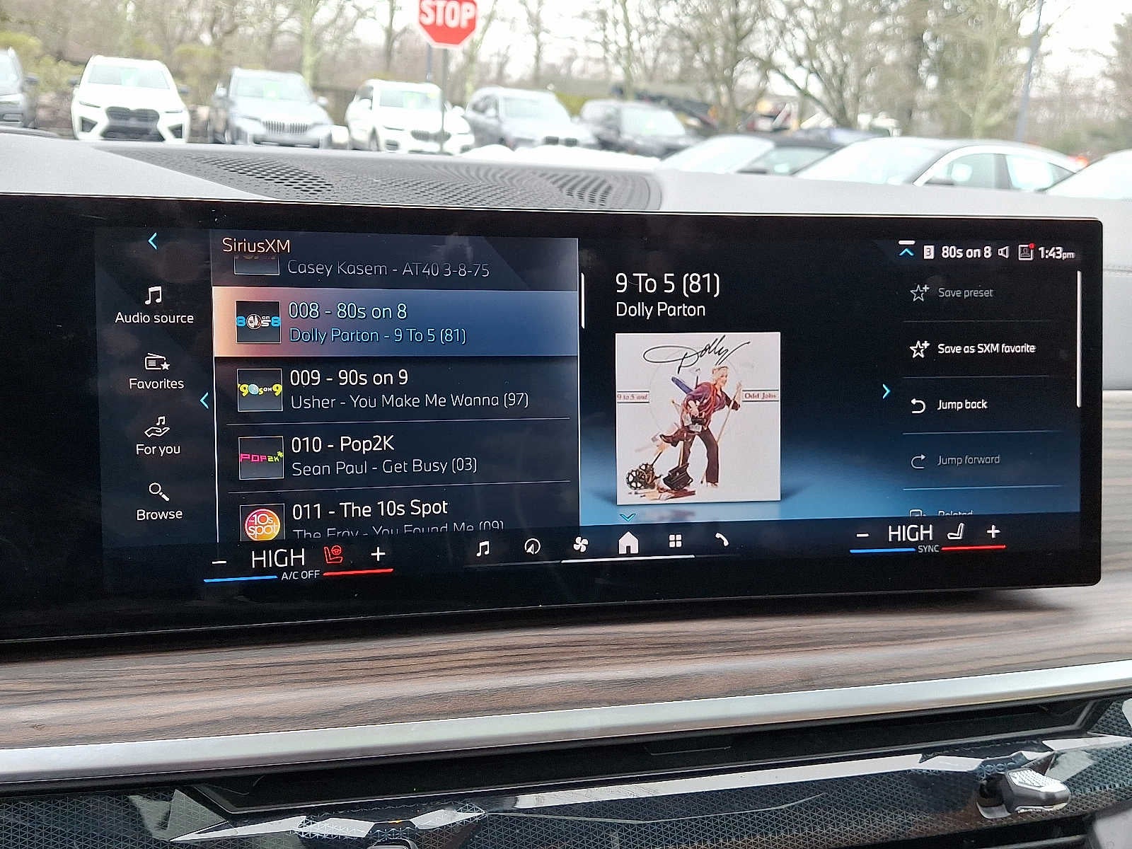 2025 BMW X7 xDrive40i Sports Activity Vehicle