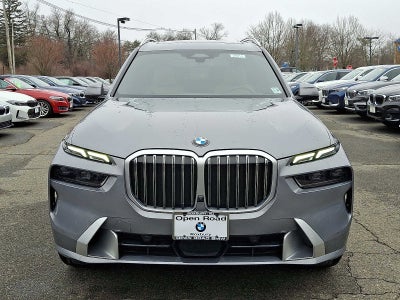 2025 BMW X7 xDrive40i Sports Activity Vehicle