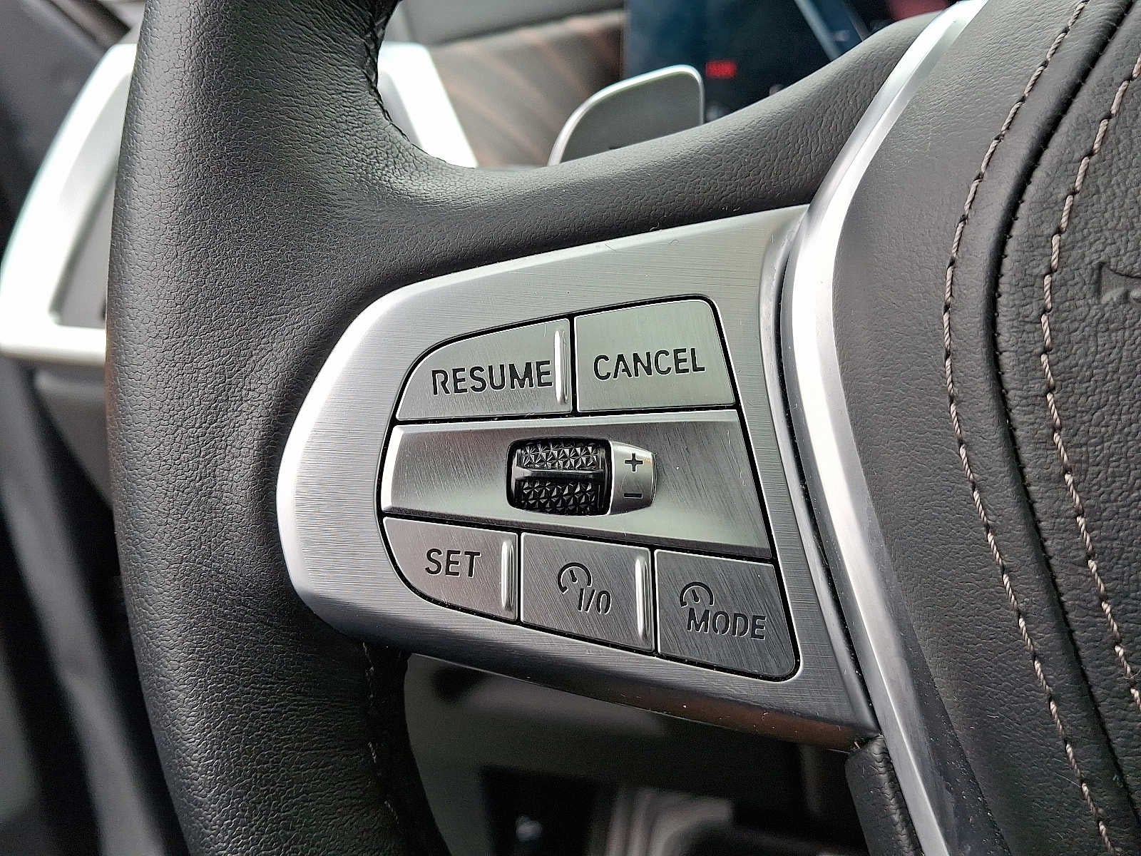 2025 BMW X7 xDrive40i Sports Activity Vehicle