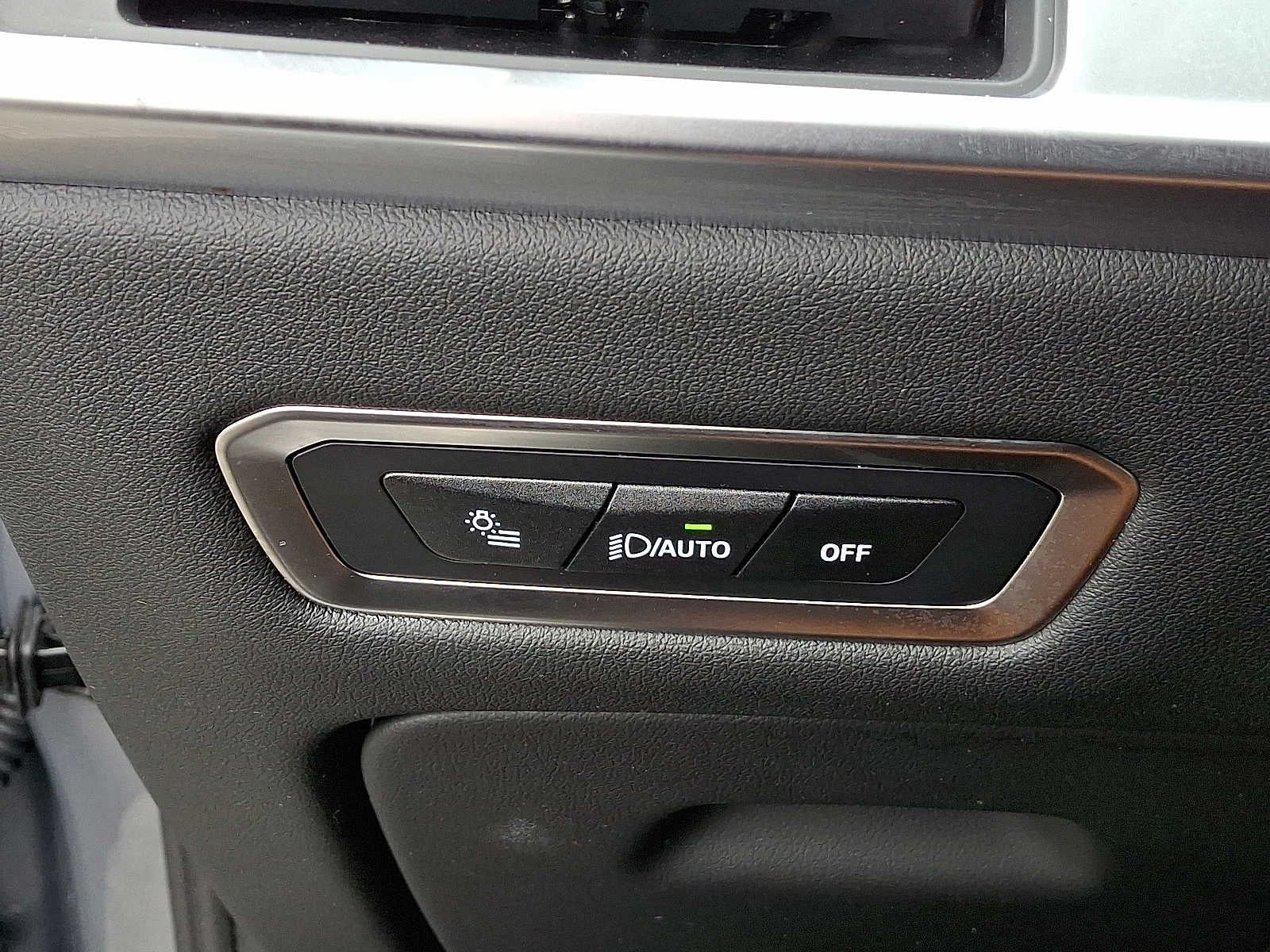 2025 BMW X7 xDrive40i Sports Activity Vehicle