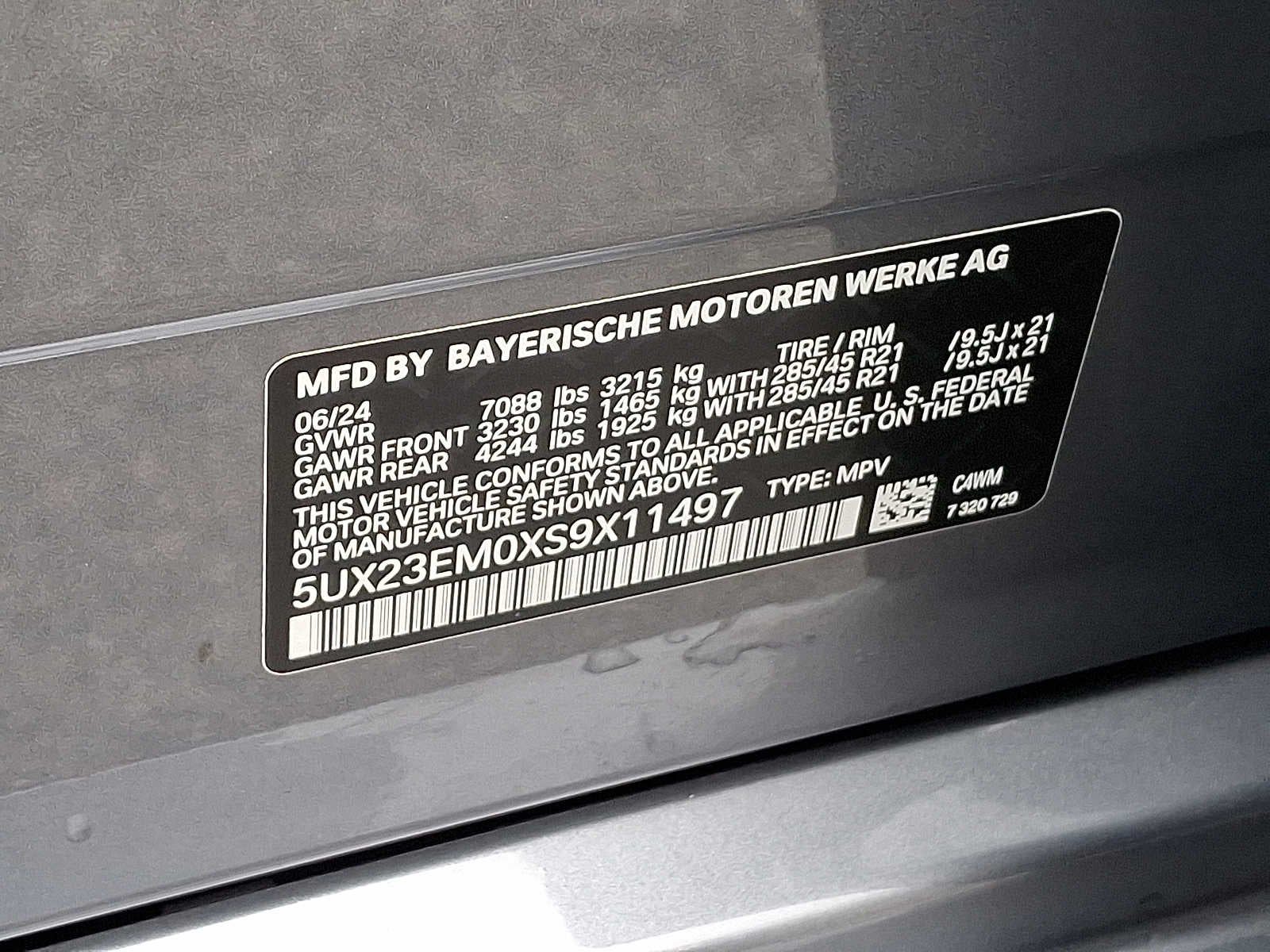 2025 BMW X7 xDrive40i Sports Activity Vehicle