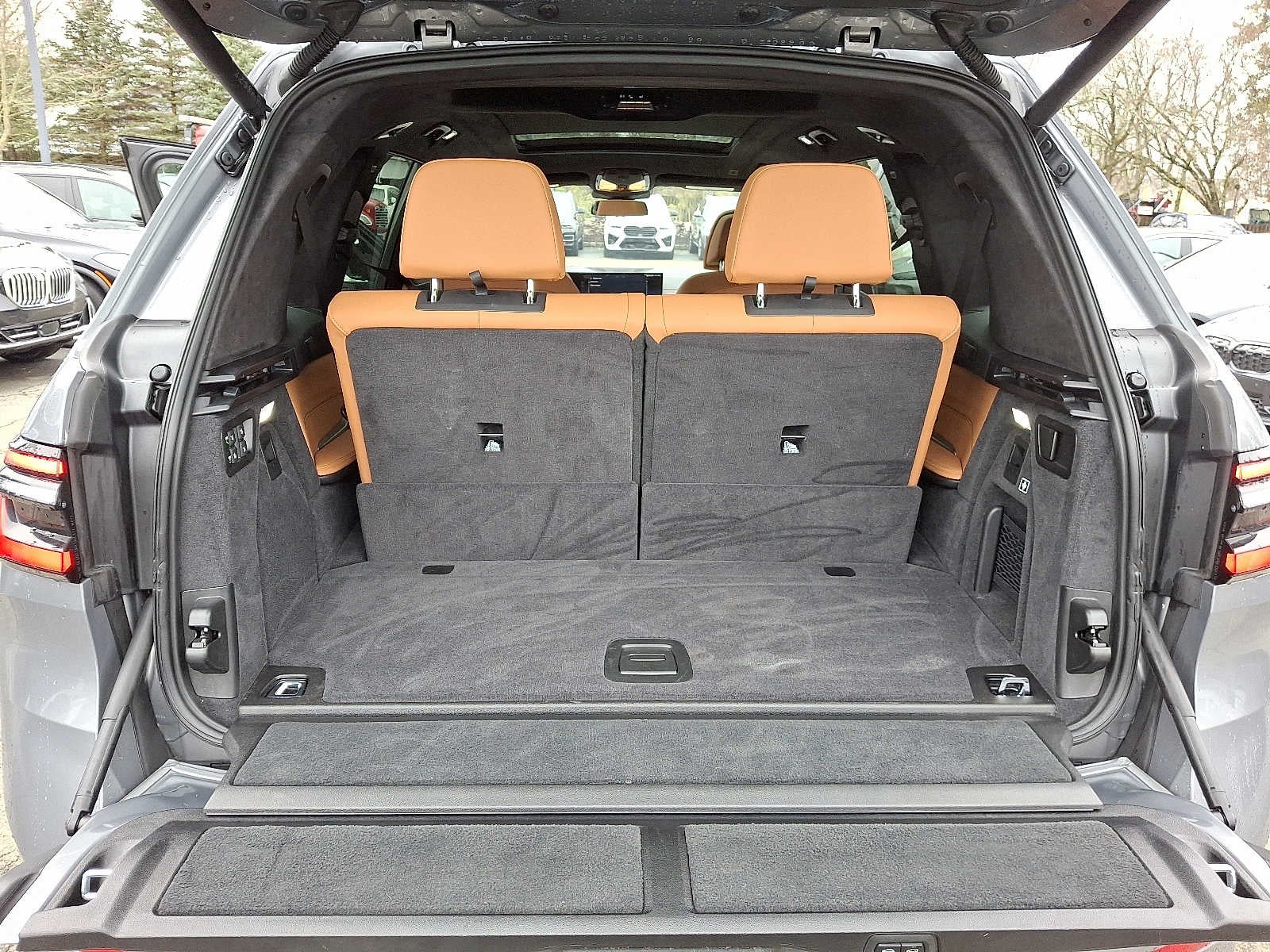 2025 BMW X7 xDrive40i Sports Activity Vehicle