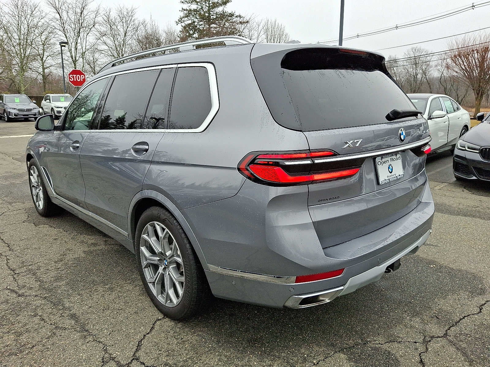 2025 BMW X7 xDrive40i Sports Activity Vehicle