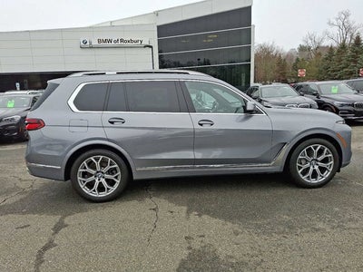 2025 BMW X7 xDrive40i Sports Activity Vehicle