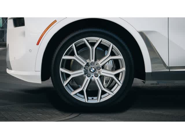 2026 BMW X7 xDrive40i Sports Activity Vehicle
