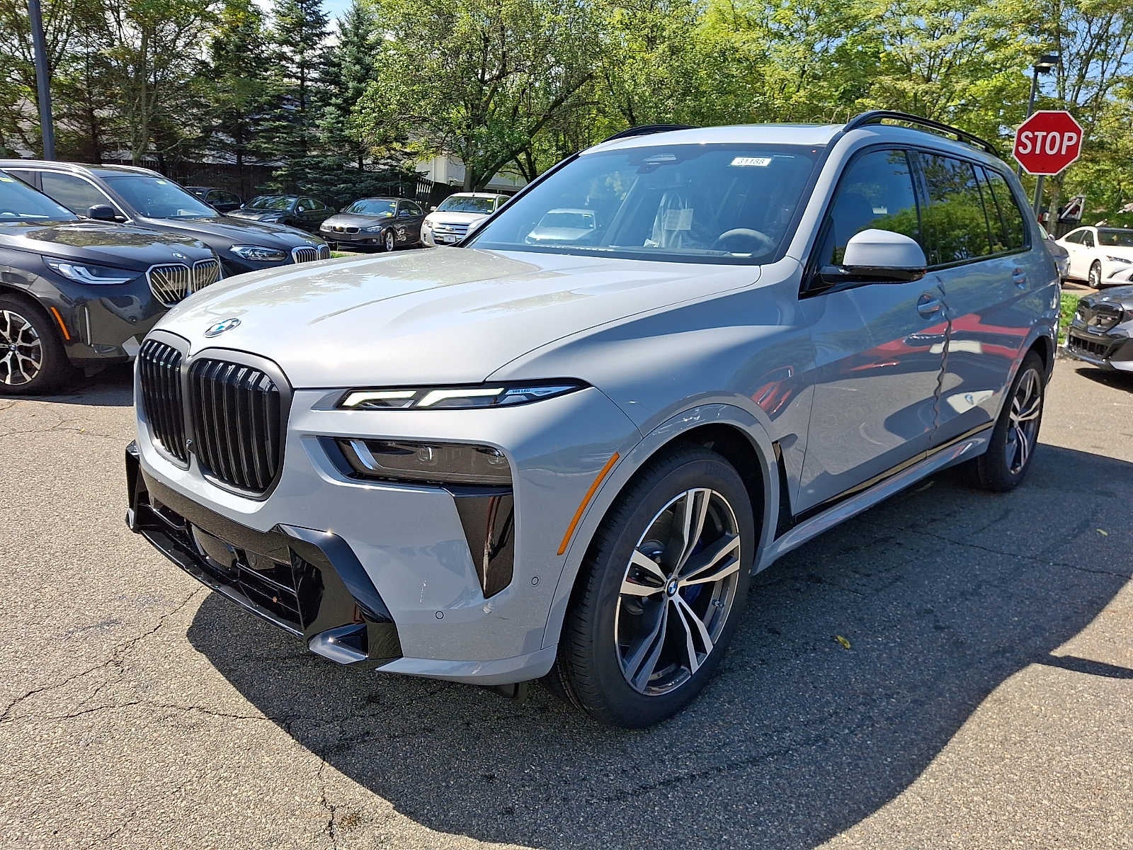 2027 BMW X7 xDrive40i Sports Activity Vehicle