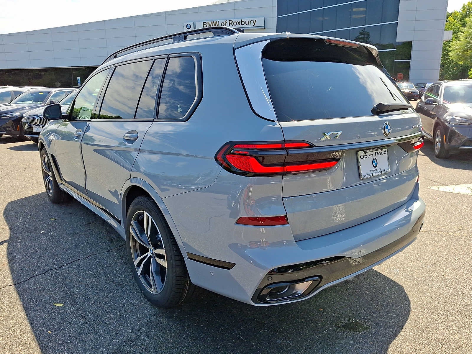 2027 BMW X7 xDrive40i Sports Activity Vehicle